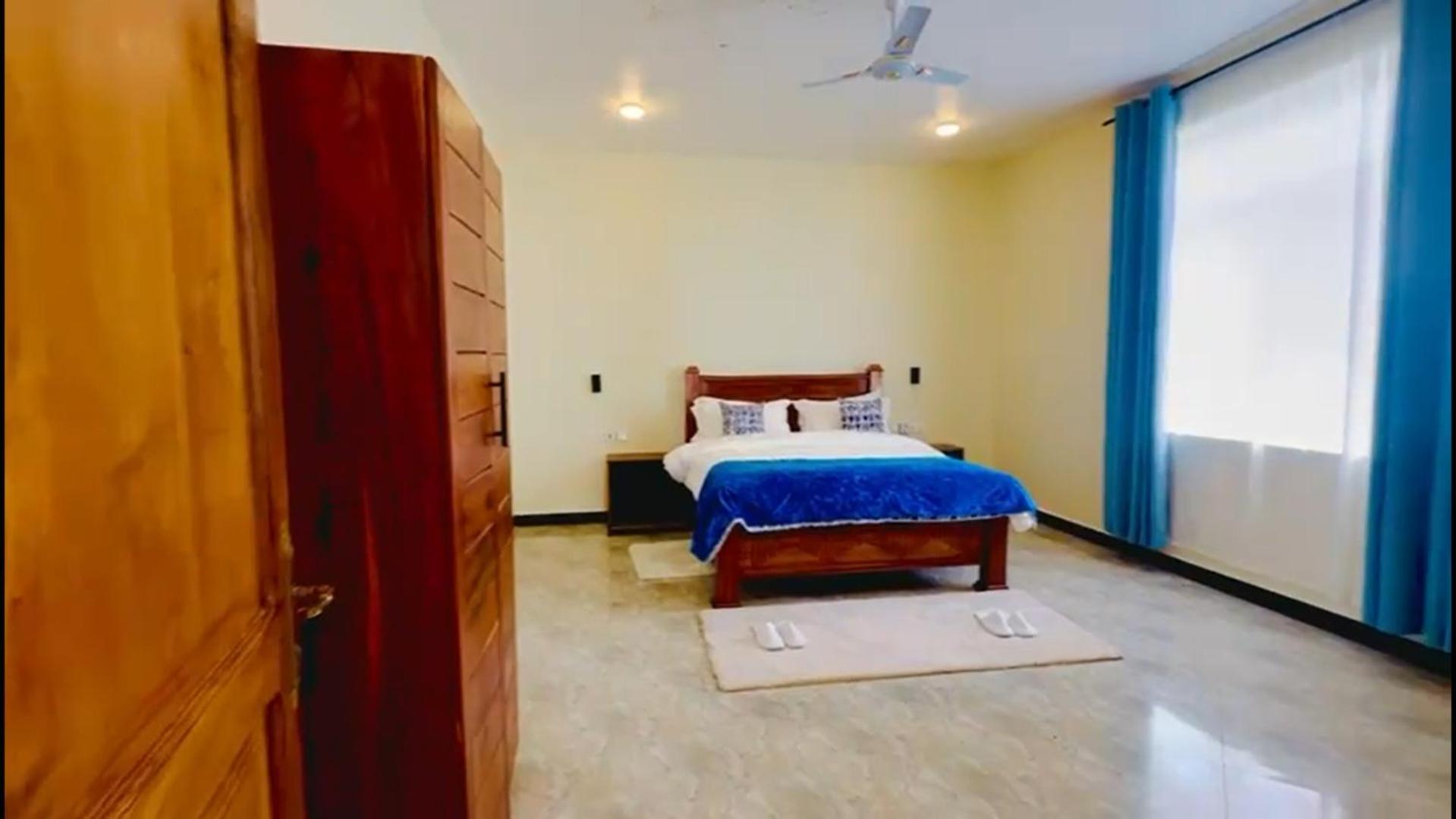 Sea Crest Apartment